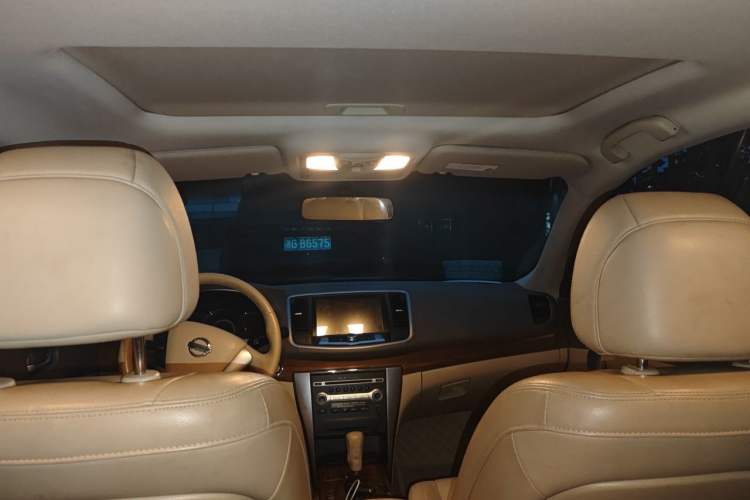 Used Nissan Teana 2011 2.0L XL Comfort Edition Headliner