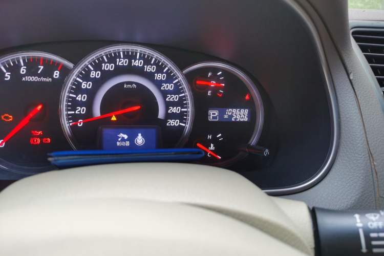 Used Nissan Teana 2011 2.0L XL Glory Edition Odometer Close Up