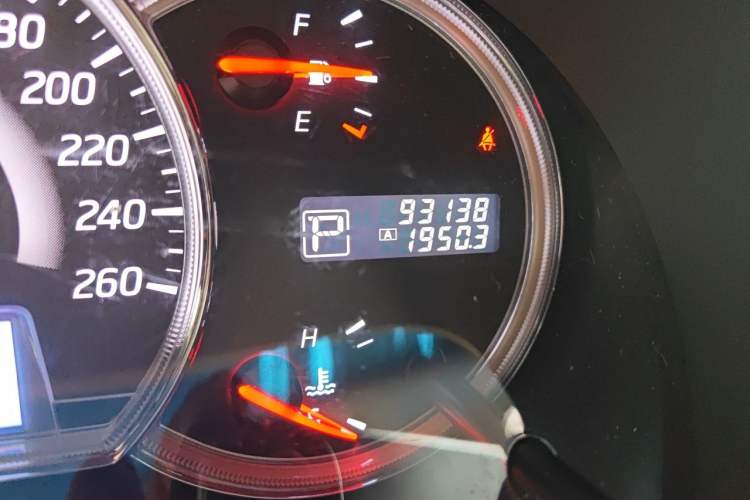 Used Nissan Teana 2011 2.0L XL Glory Edition Odometer Close Up