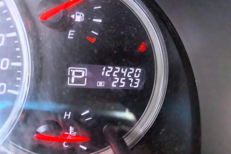 Used Nissan Teana 2011 2.0L XL Comfort Edition Odometer Close Up