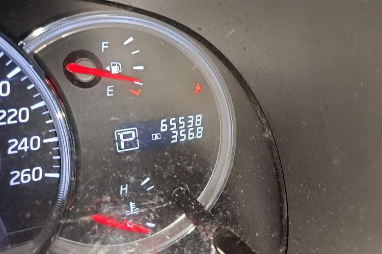 Used Nissan Teana 2011 2.0L XL Comfort Edition Odometer Close Up