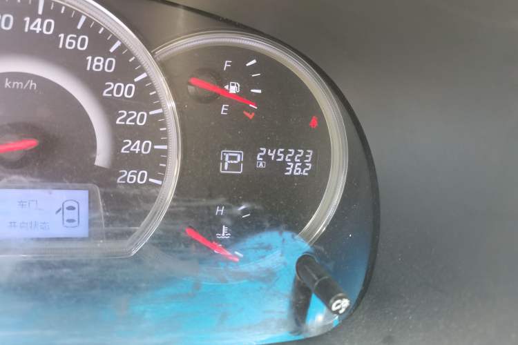 Used Nissan Teana 2011 2.0L XL Comfort Edition Odometer Close Up