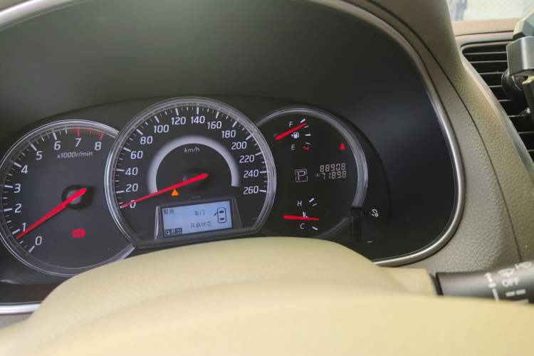 Used Nissan Teana 2011 2.5L XL Advanced Edition Odometer Close Up