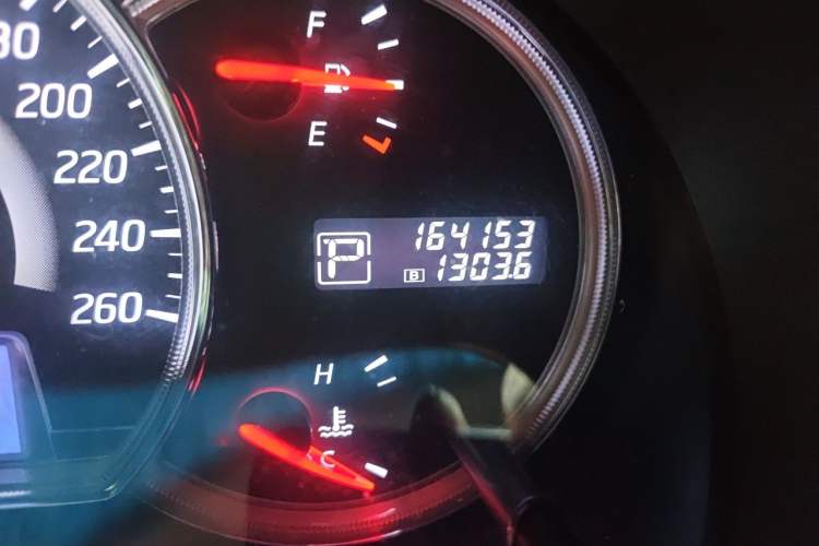 Used Nissan Teana 2011 2.0L XL Glory Edition Odometer Close Up