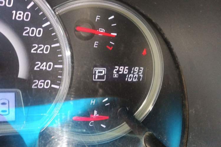 Used Nissan Teana 2011 2.0L XL Comfort Edition Odometer Close Up