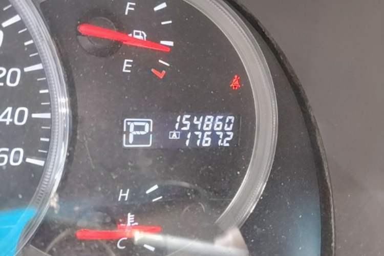 Used Nissan Teana 2011 2.5L XL Advanced Edition Odometer Close Up