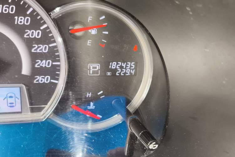 Used Nissan Teana 2011 2.0L XL Glory Edition Odometer Close Up