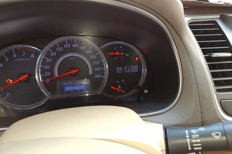 Used Nissan Teana 2011 2.5L XL Advanced Edition Odometer Close Up