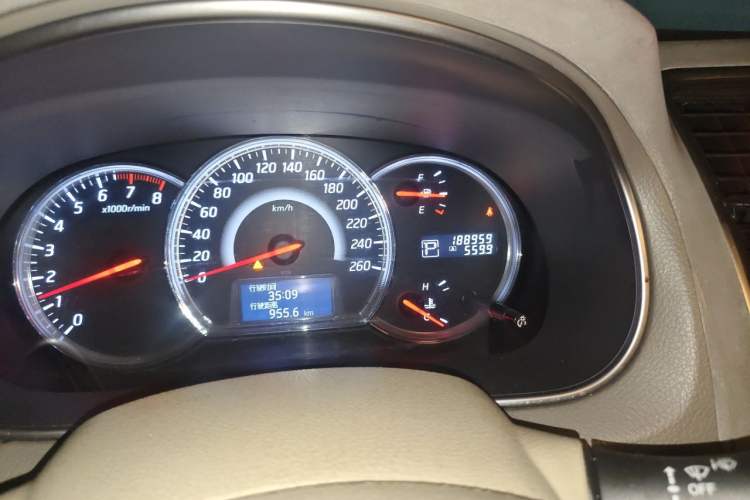 Used Nissan Teana 2011 2.5L XL Advanced Edition Odometer Close Up