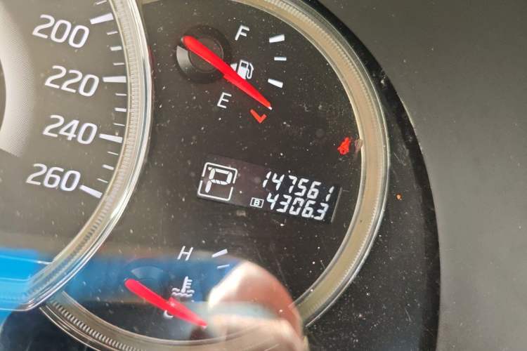 Used Nissan Teana 2011 2.0L XL Comfort Edition Odometer Close Up
