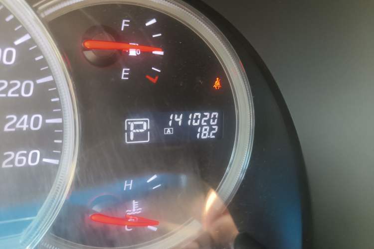 Used Nissan Teana 2011 2.0L XL Comfort Edition Odometer Close Up
