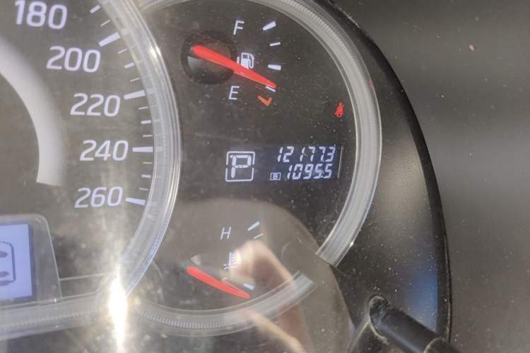 Used Nissan Teana 2011 2.5L XL Advanced Edition Odometer Close Up