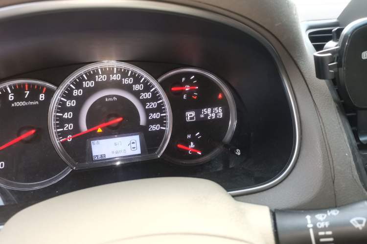 Used Nissan Teana 2011 2.0L XL Comfort Edition Odometer Close Up