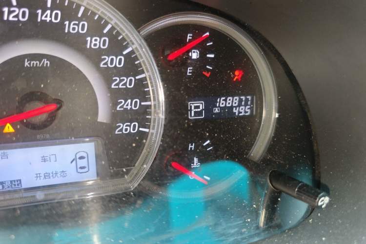 Used Nissan Teana 2011 2.5L XL Glory Edition Odometer Close Up