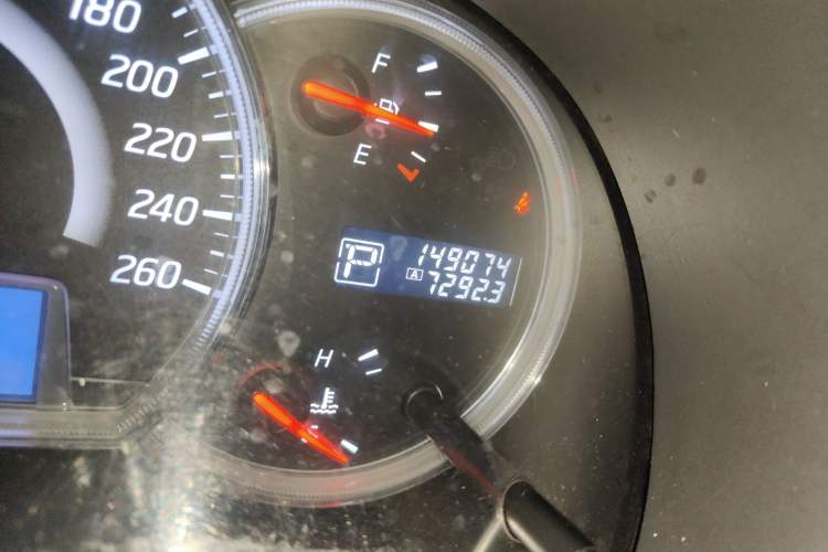 Used Nissan Teana 2011 2.0L XL Comfort Edition Odometer Close Up
