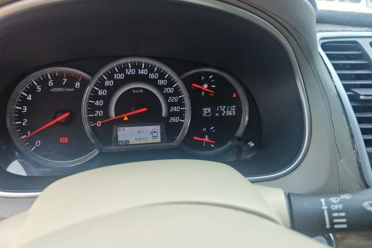 Used Nissan Teana 2011 2.5L XL Advanced Edition Odometer Close Up