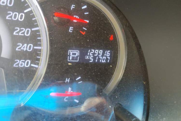 Used Nissan Teana 2011 2.0L XL Comfort Edition Odometer Close Up