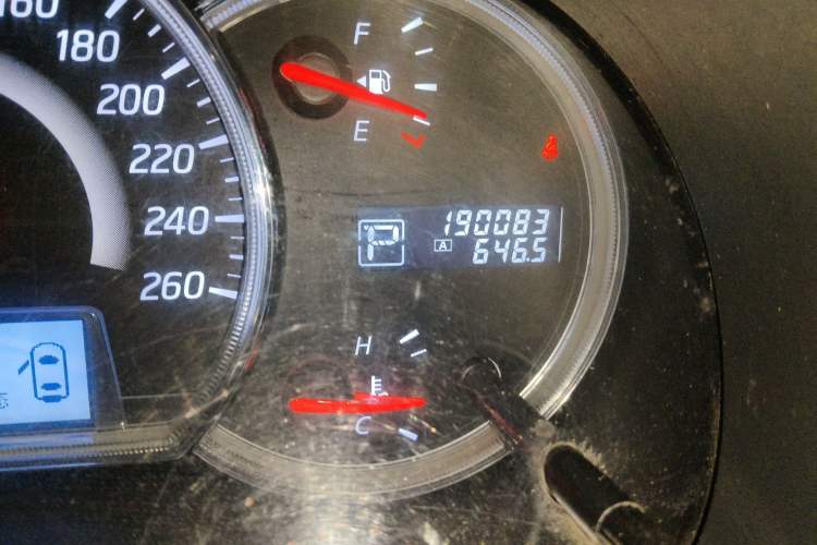 Used Nissan Teana 2011 2.5L XL Advanced Edition Odometer Close Up