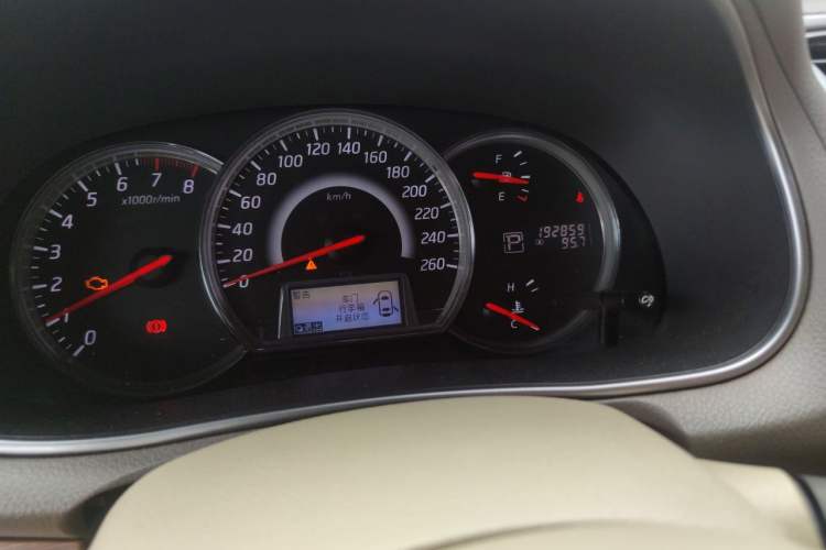 Used Nissan Teana 2011 2.5L XL Advanced Edition Odometer Close Up
