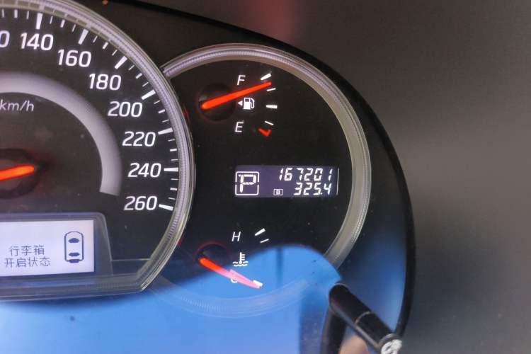 Used Nissan Teana 2011 2.5L XL Advanced Edition Odometer Close Up