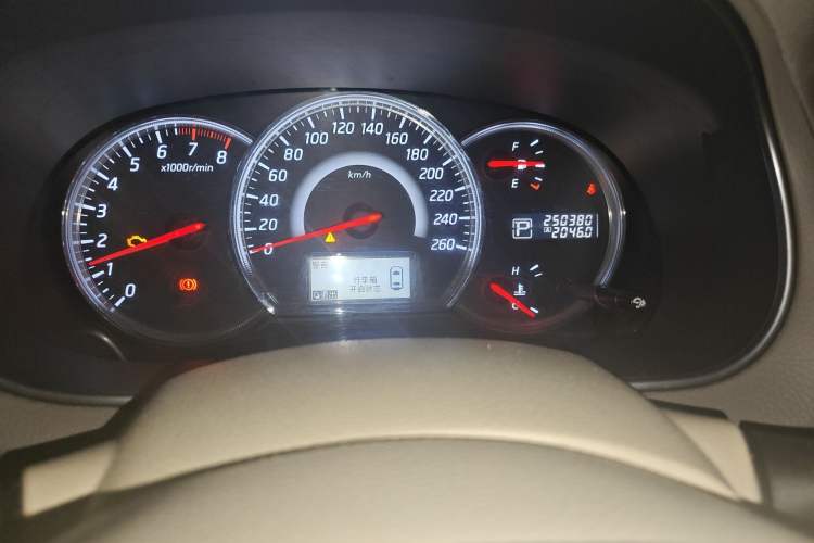 Used Nissan Teana 2011 2.5L XL Advanced Edition Odometer Close Up