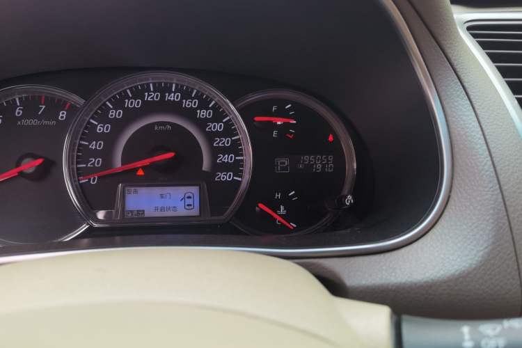 Used Nissan Teana 2011 2.0L XL Comfort Edition Odometer Close Up