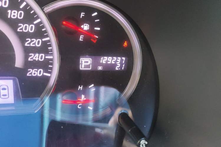 Used Nissan Teana 2011 2.0L XL Glory Edition Odometer Close Up