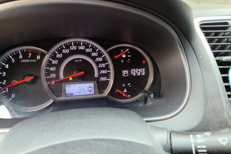 Used Nissan Teana 2011 Duke 2.5L XV Luxury Edition Odometer Close Up