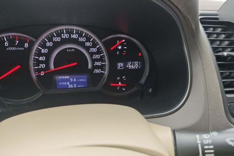 Used Nissan Teana 2011 2.5L XL Advanced Edition Odometer Close Up
