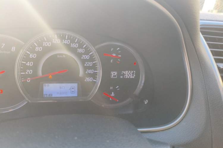 Used Nissan Teana 2011 Duke 2.5L XV Luxury Edition Odometer Close Up