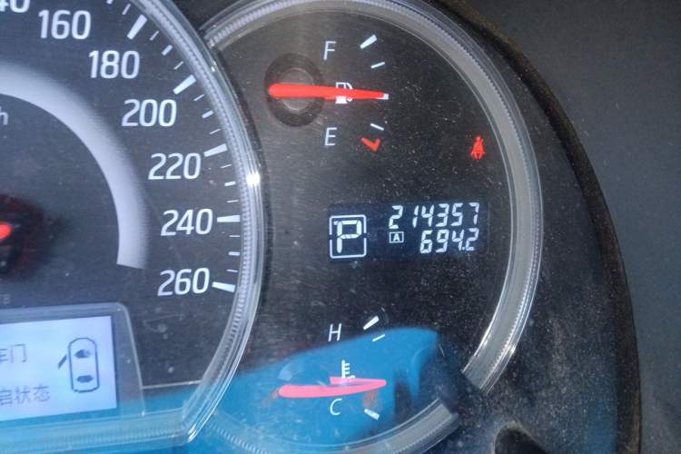 Used Nissan Teana 2011 2.0L XL Comfort Edition Odometer Close Up
