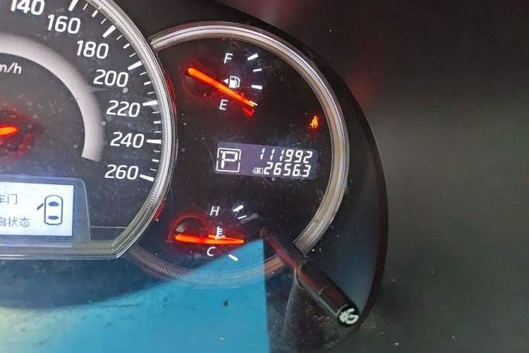Used Nissan Teana 2011 2.0L XL Comfort Edition Odometer Close Up