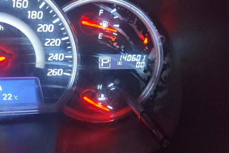 Used Nissan Teana 2011 2.0L XL Comfort Edition Odometer Close Up