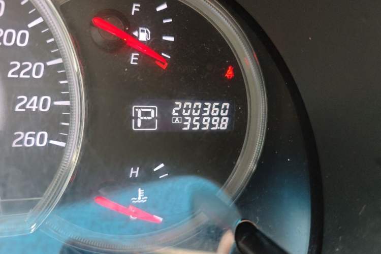Used Nissan Teana 2011 2.0L XL Glory Edition Odometer Close Up