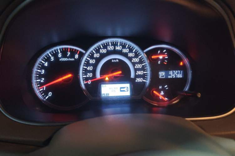Used Nissan Teana 2011 2.0L XL Comfort Edition Odometer Close Up