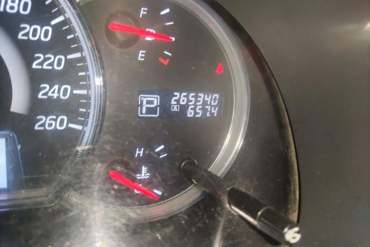 Used Nissan Teana 2011 2.0L XL Glory Edition Odometer Close Up
