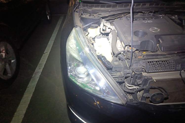 Used Nissan Teana 2011 2.5L XL Advanced Edition Right Front Headlight