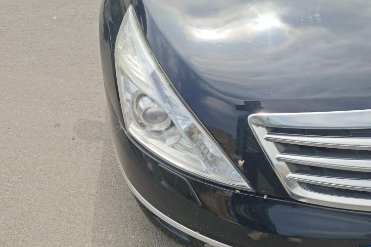 Used Nissan Teana 2011 Duke 2.5L XV VIP Prestige Edition Right Front Headlight