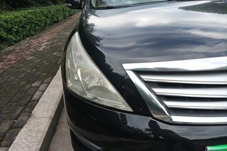 Used Nissan Teana 2011 2.0L XL Comfort Edition Right Front Headlight