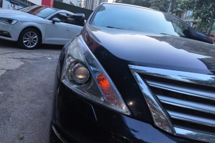 Used Nissan Teana 2011 2.5L XL Advanced Edition Right Front Headlight