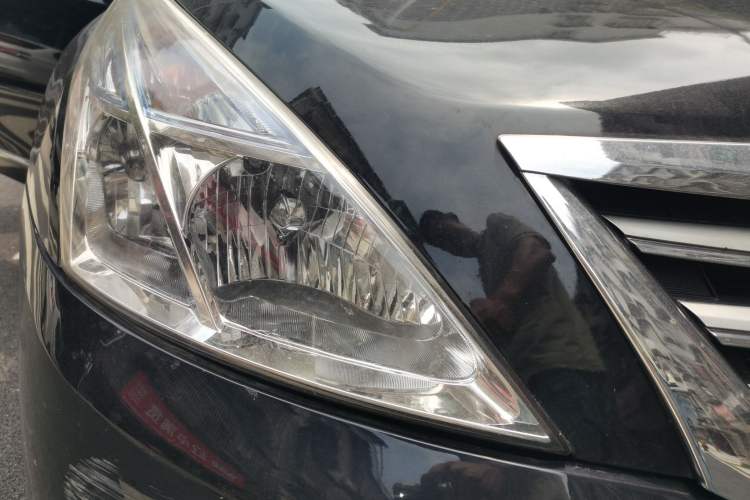 Used Nissan Teana 2011 2.0L XL Comfort Edition Right Front Headlight