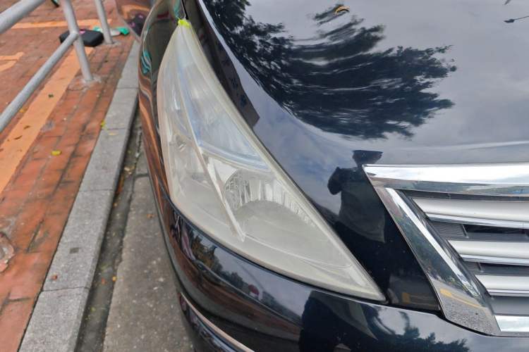 Used Nissan Teana 2011 2.0L XL Comfort Edition Right Front Headlight