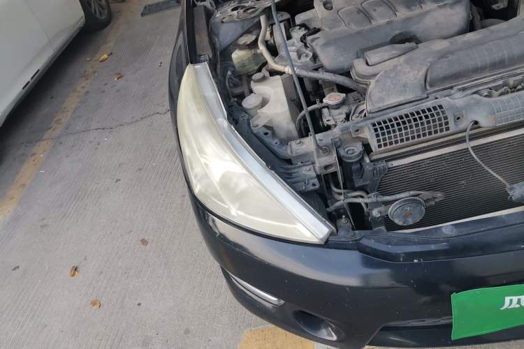 Used Nissan Teana 2011 2.0L XL Comfort Edition Right Front Headlight