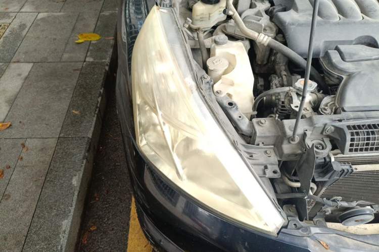 Used Nissan Teana 2011 2.0L XL Comfort Edition Right Front Headlight