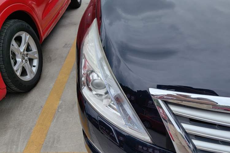 Used Nissan Teana 2011 2.5L XL Advanced Edition Right Front Headlight