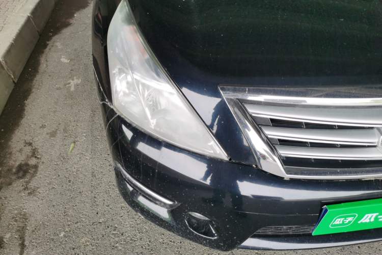 Used Nissan Teana 2011 2.0L XL Comfort Edition Right Front Headlight