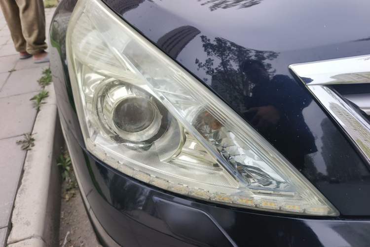 Used Nissan Teana 2011 2.5L XL Advanced Edition Right Front Headlight
