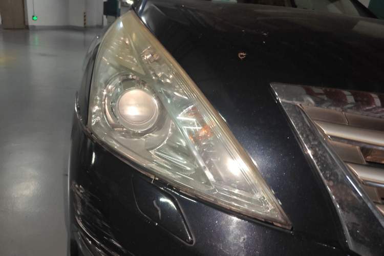 Used Nissan Teana 2011 2.5L XL Advanced Edition Right Front Headlight