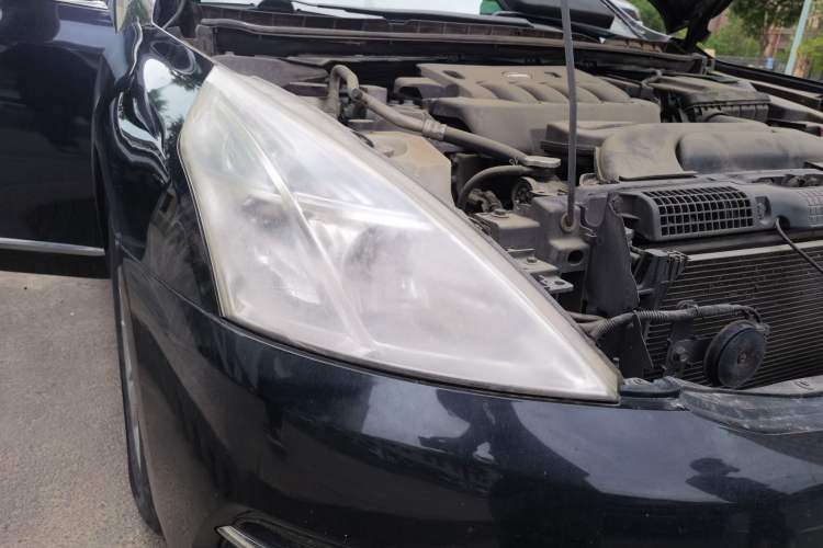 Used Nissan Teana 2011 2.0L XL Comfort Edition Right Front Headlight