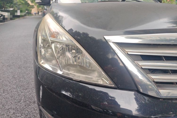 Used Nissan Teana 2011 2.0L XL Comfort Edition Right Front Headlight